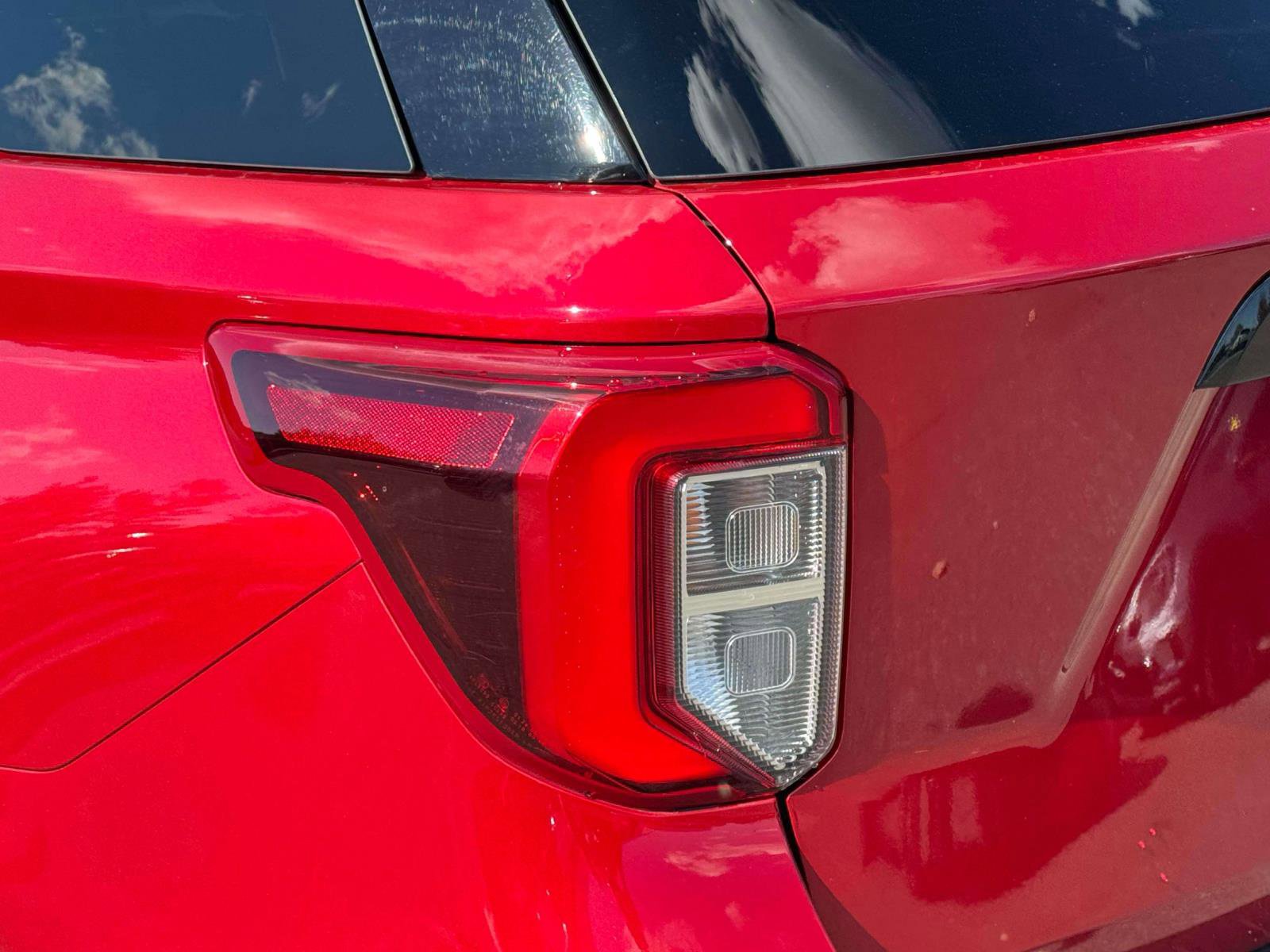 Used 2022 Ford Explorer ST w/ Equipment Group 401A image 8