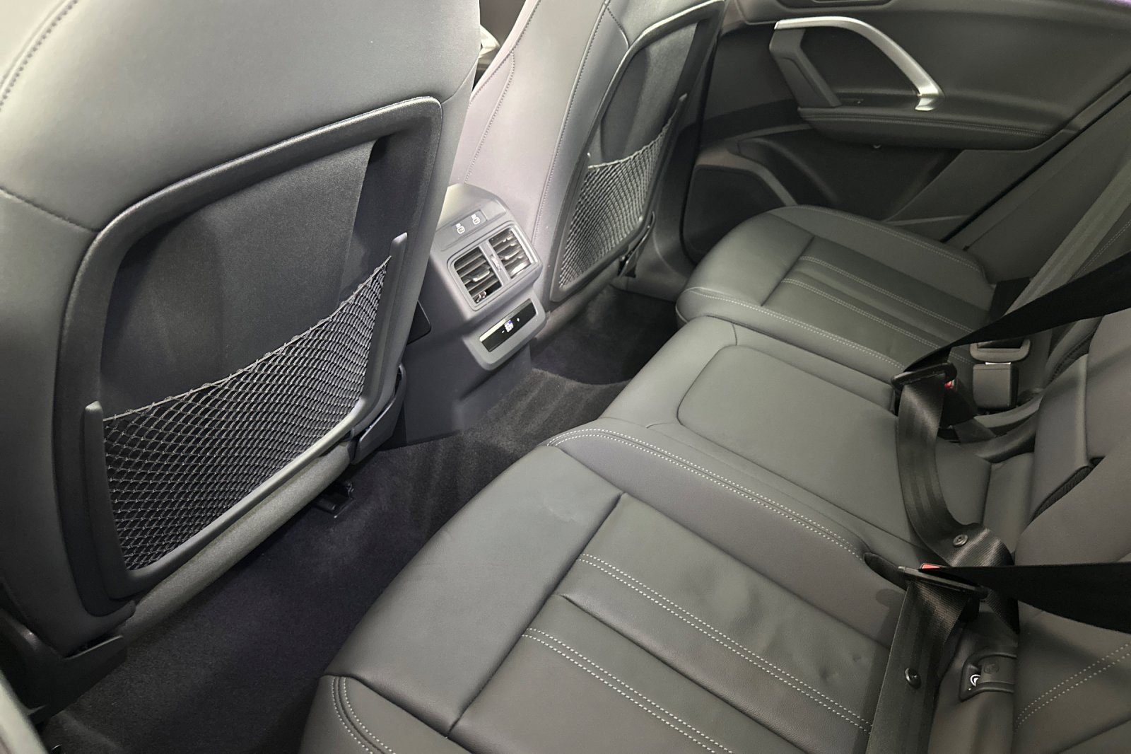 Used 2025 Audi Q5 Premium w/ Convenience Package image 11