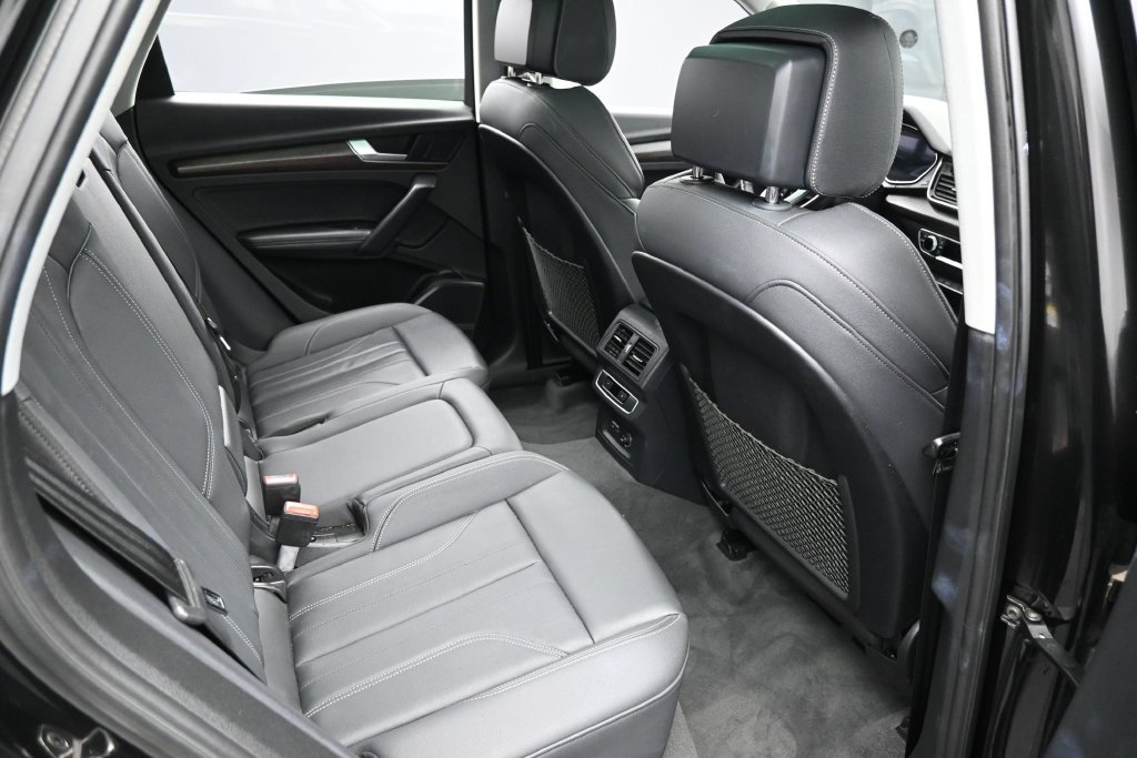 Used 2023 Audi Q5 e Premium Plus AWD/4WD image 33
