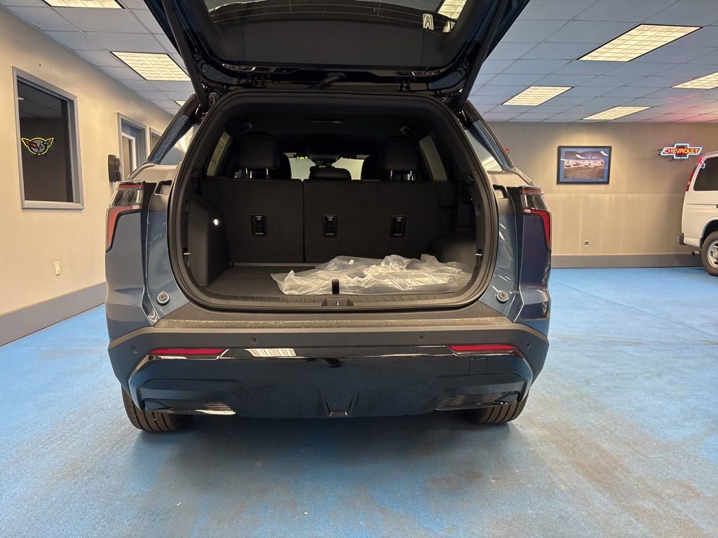 New 2026 Chevrolet Equinox RS w/ Convenience Package III image 8