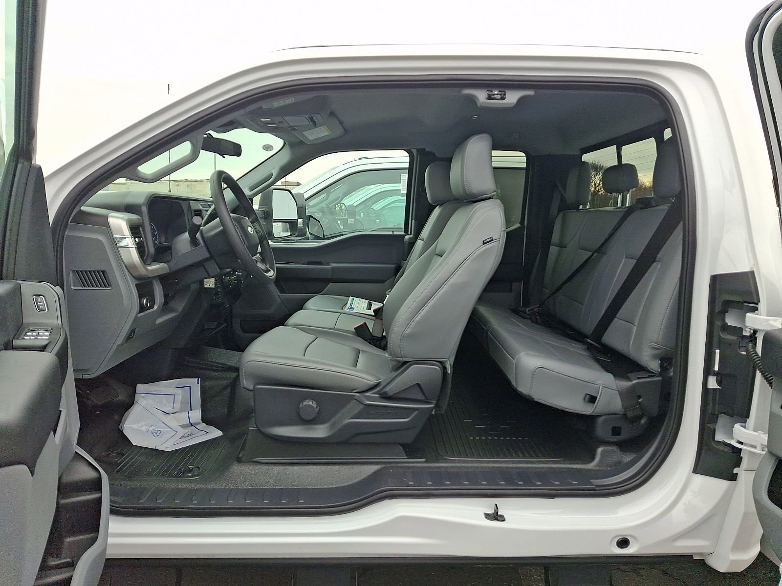 New 2025 Ford F350 XL w/ XL Chrome Package AWD/4WD image 7
