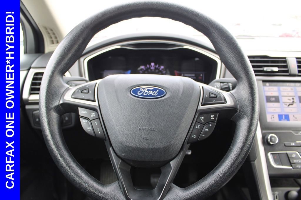 Used 2019 Ford Fusion SE FWD image 27