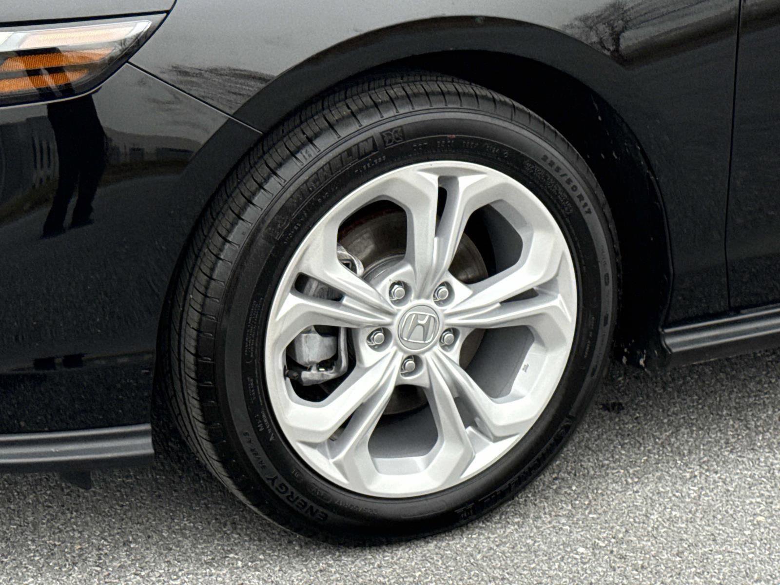 Used 2025 Honda Accord LX image 29