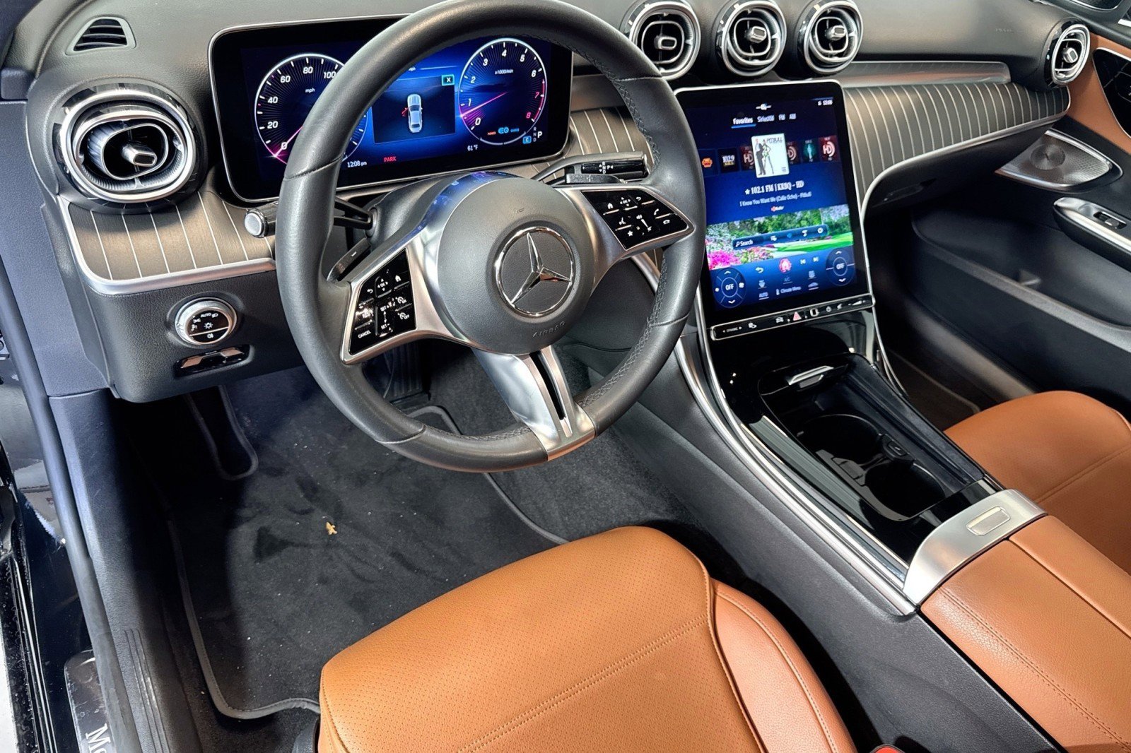 Used 2022 Mercedes-Benz C 300 Sedan image 9