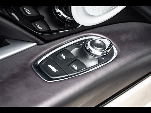 Used 2023 Aston Martin DB11 Coupe RWD image 11