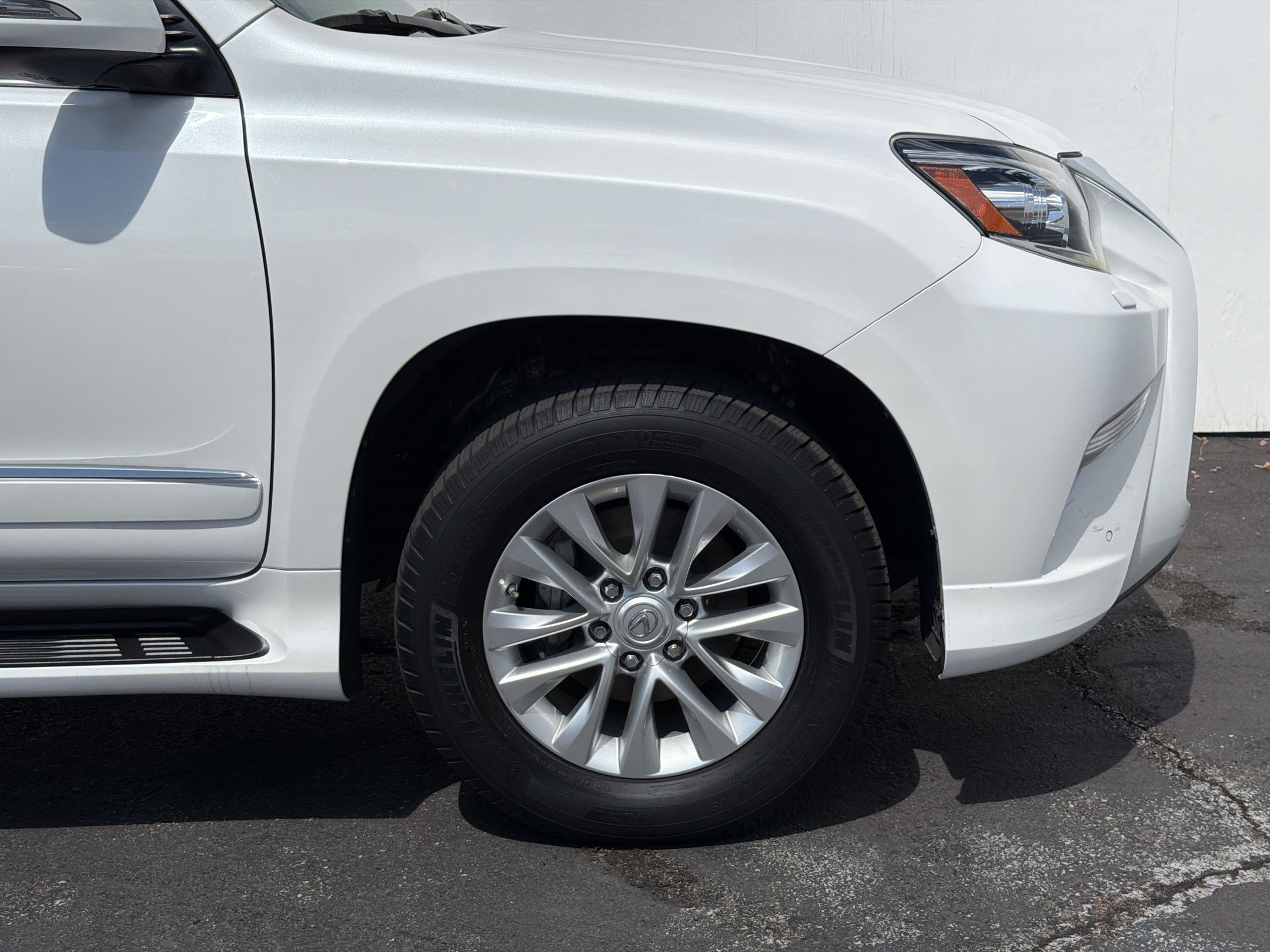 Used 2017 Lexus GX 460 Premium w/ Premium Package AWD/4WD image 11