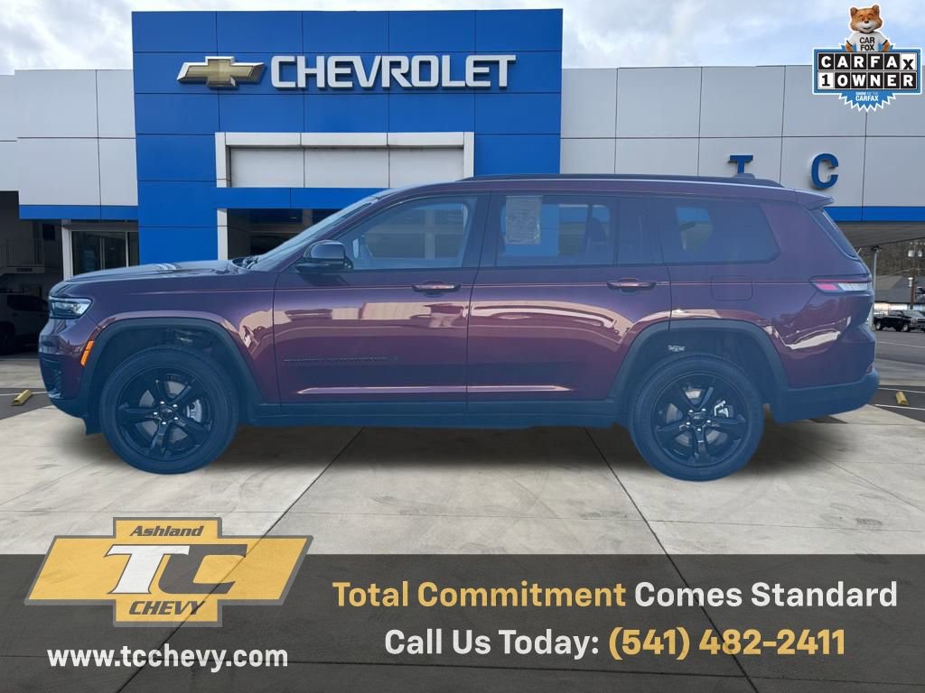 Used 2025 Jeep Grand Cherokee L Altitude image 2