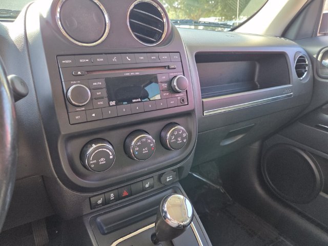 Used 2011 Jeep Patriot Latitude AWD/4WD image 33