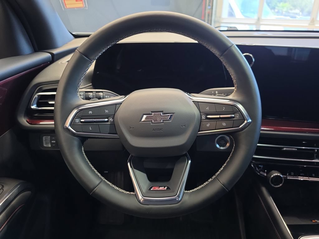 Used 2024 Chevrolet Traverse Z71 AWD/4WD image 20