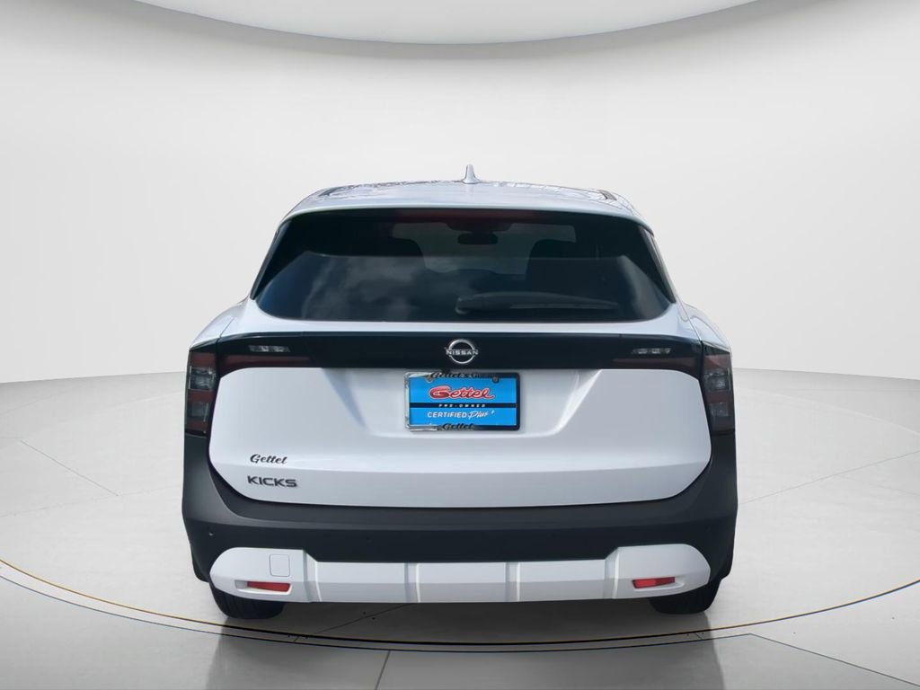 Certified 2025 Nissan Kicks S image 5