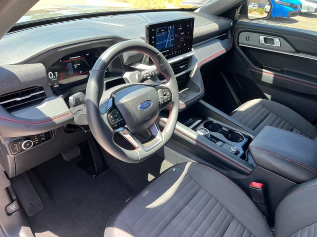 Used 2025 Ford Explorer ST-Line w/ Premium Package RWD image 5