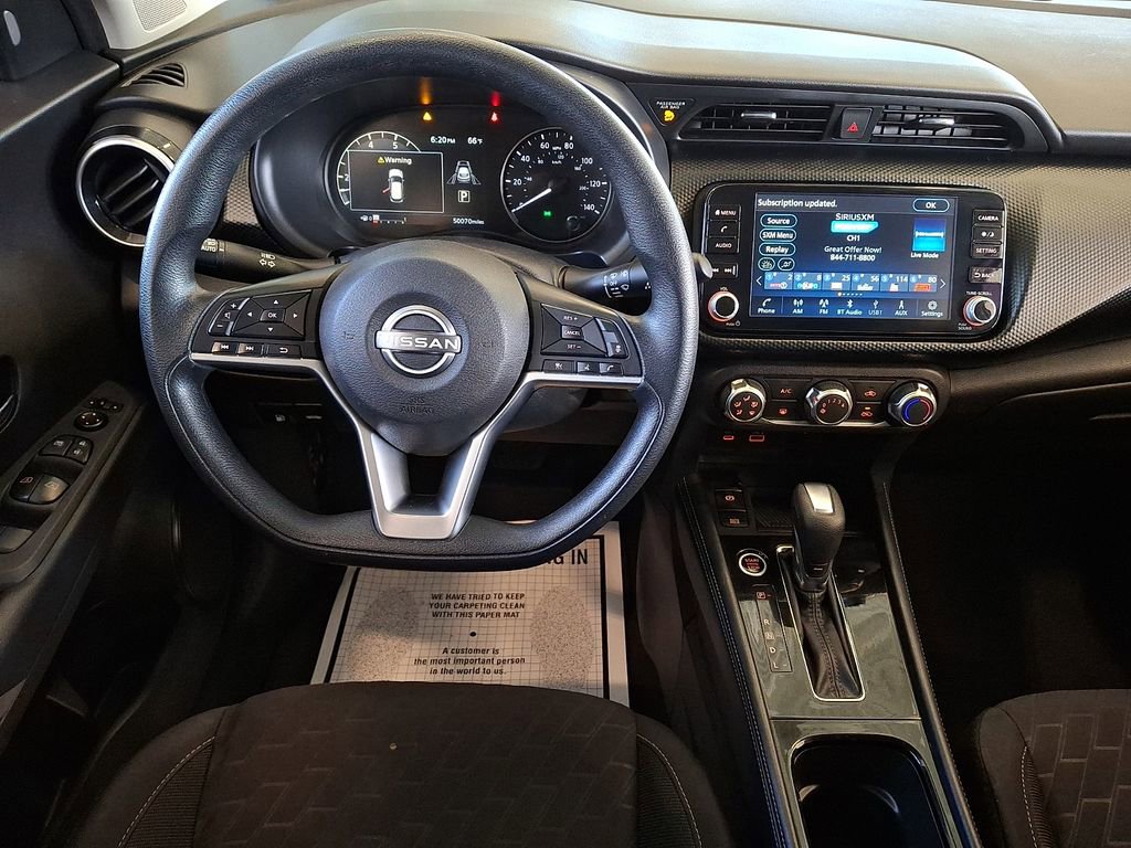 Used 2023 Nissan Kicks SV image 2