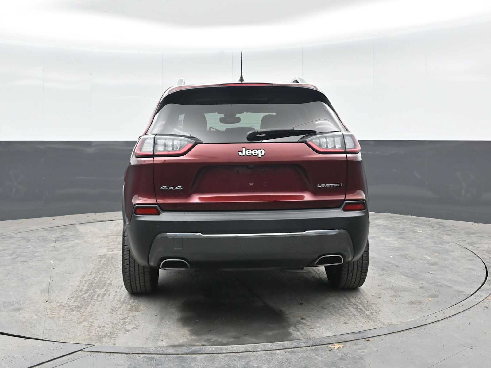 Used 2019 Jeep Cherokee Limited AWD/4WD image 11