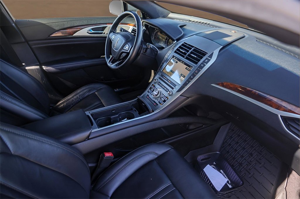 Used 2017 Lincoln MKZ Select w/ Technology Package image 29