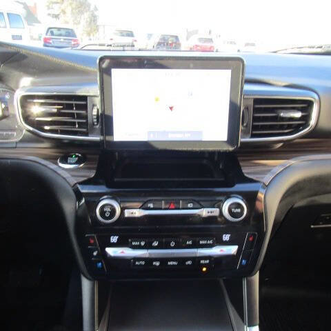 Used 2021 Ford Explorer Limited w/ Hybrid Equipment Group 310A image 16