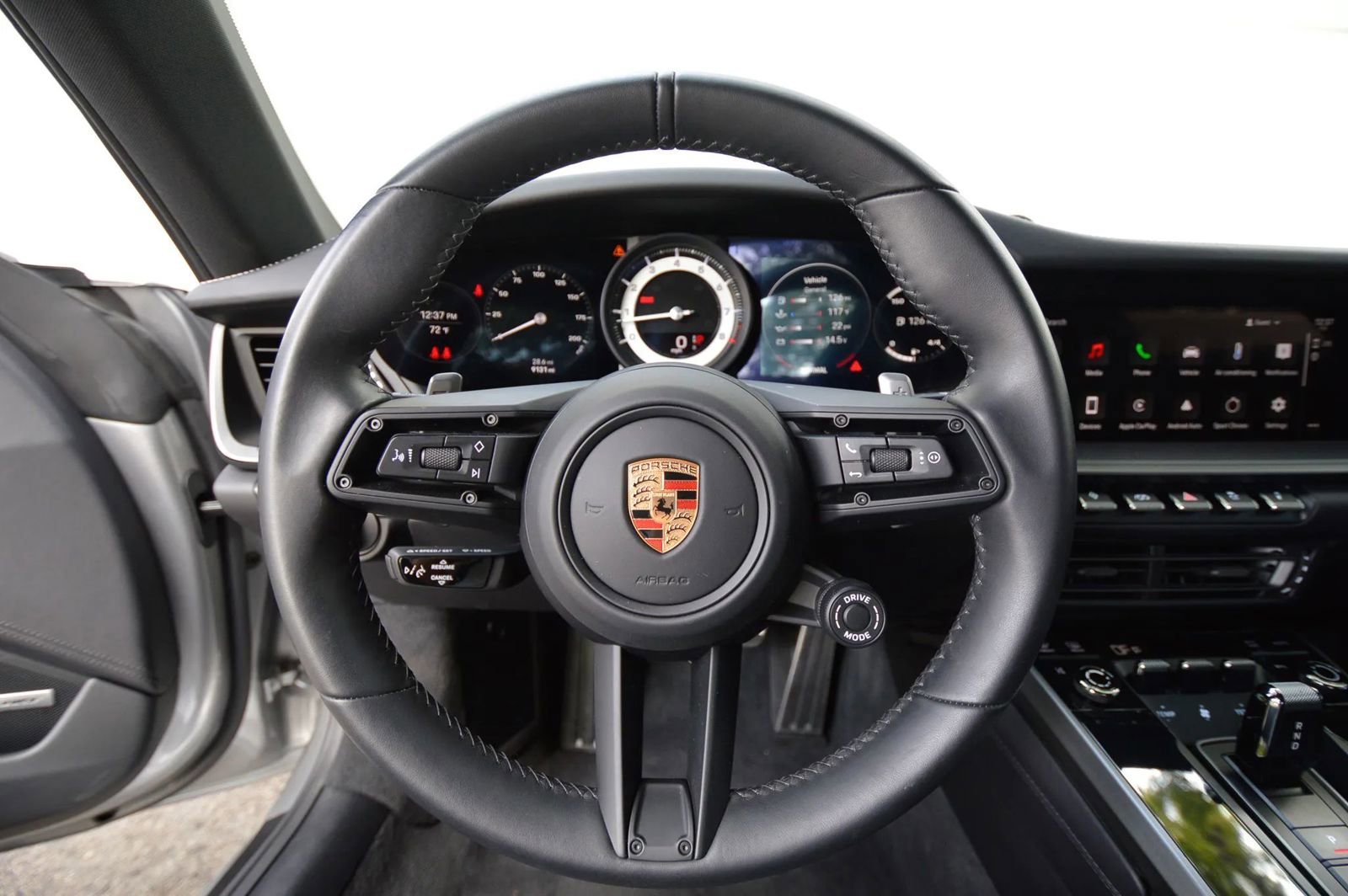 Used 2024 Porsche 911 Carrera 4S image 32