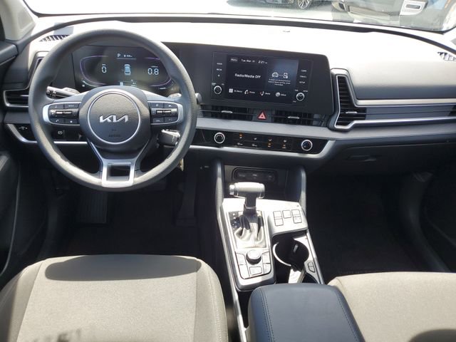 Certified 2025 Kia Sportage LX image 7
