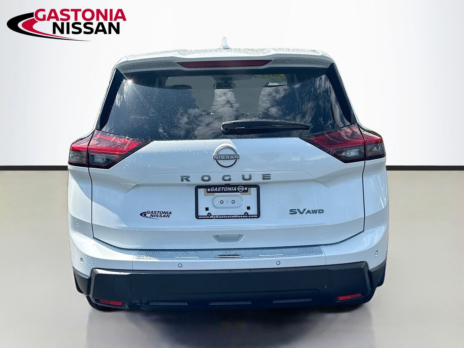 Used 2024 Nissan Rogue SV AWD/4WD image 7