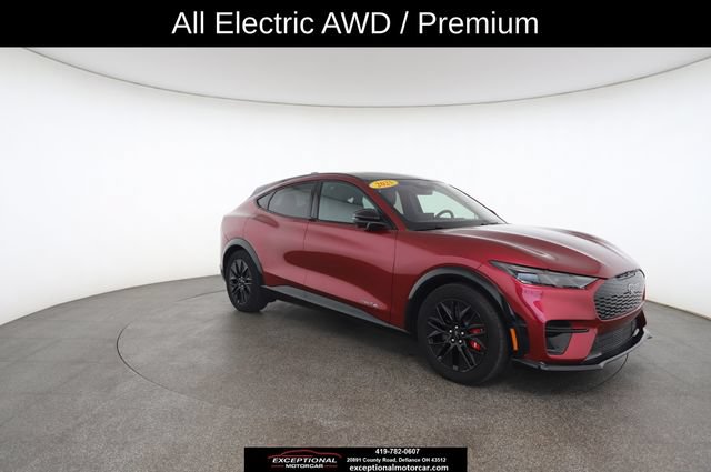 Used 2025 Ford Mustang Mach-E Premium w/ Sport Appearance Package AWD/4WD image 27