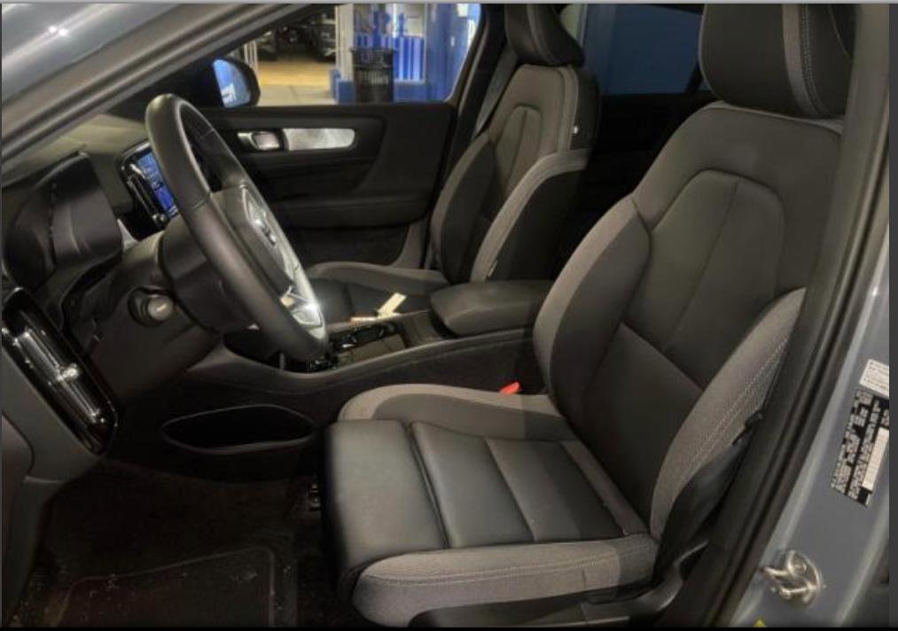 Certified 2023 Volvo C40 Recharge Core w/ Climate Package AWD/4WD image 3