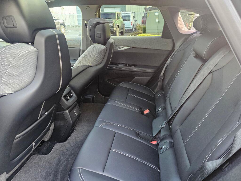 New 2026 Cadillac Optiq Luxury 1 RWD image 19