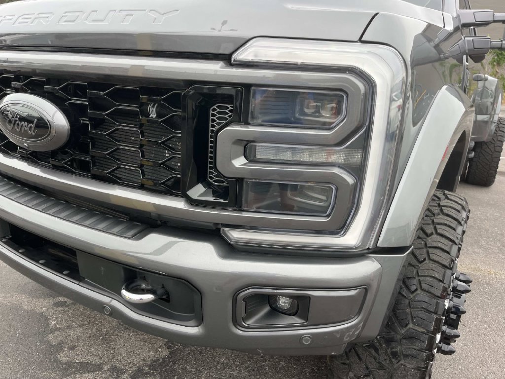 Used 2024 Ford F450 Platinum w/ FX4 Off-Road Package AWD/4WD image 11