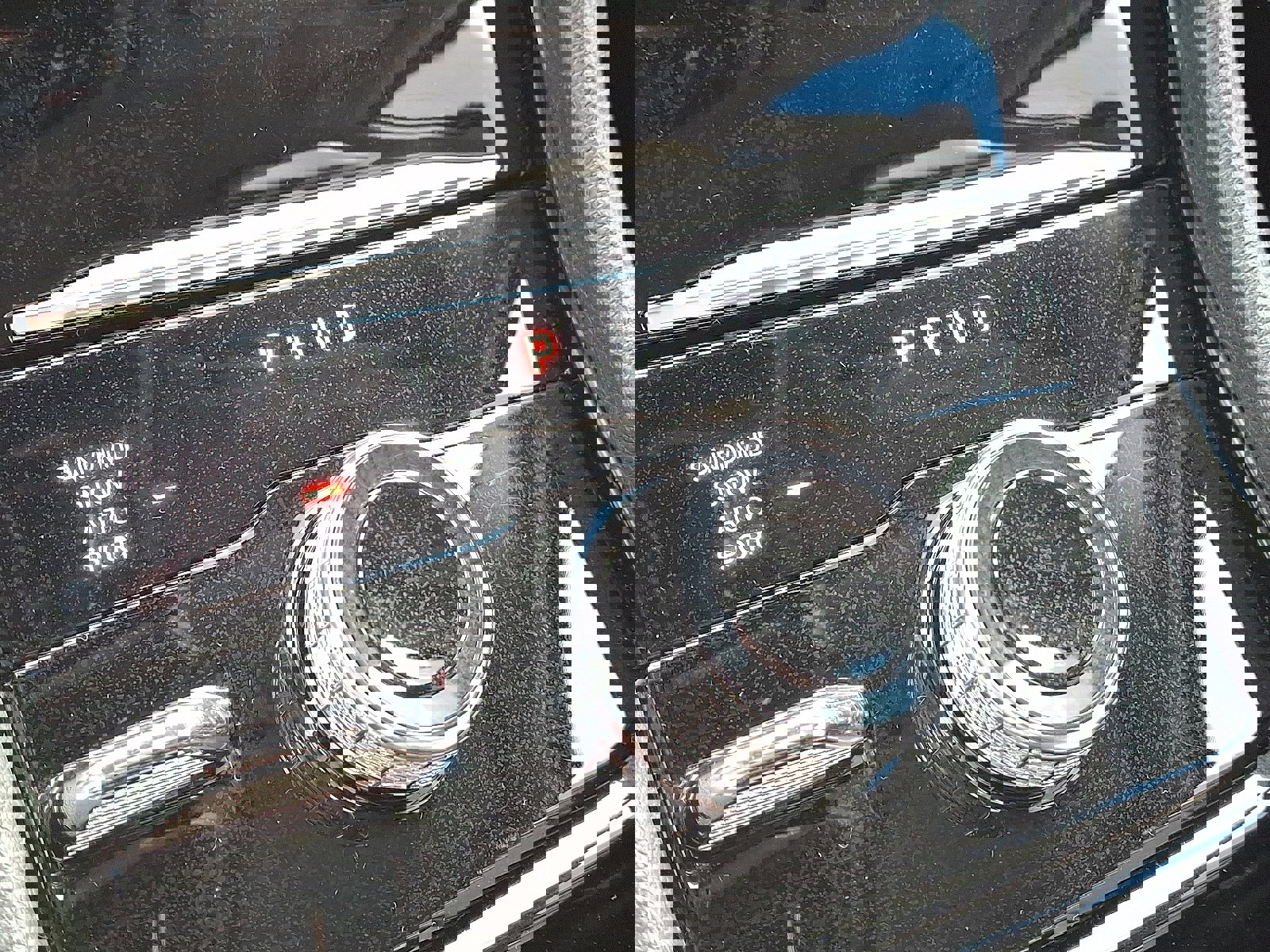 Used 2023 Jeep Grand Cherokee Limited w/ Luxury Tech Group II image 14