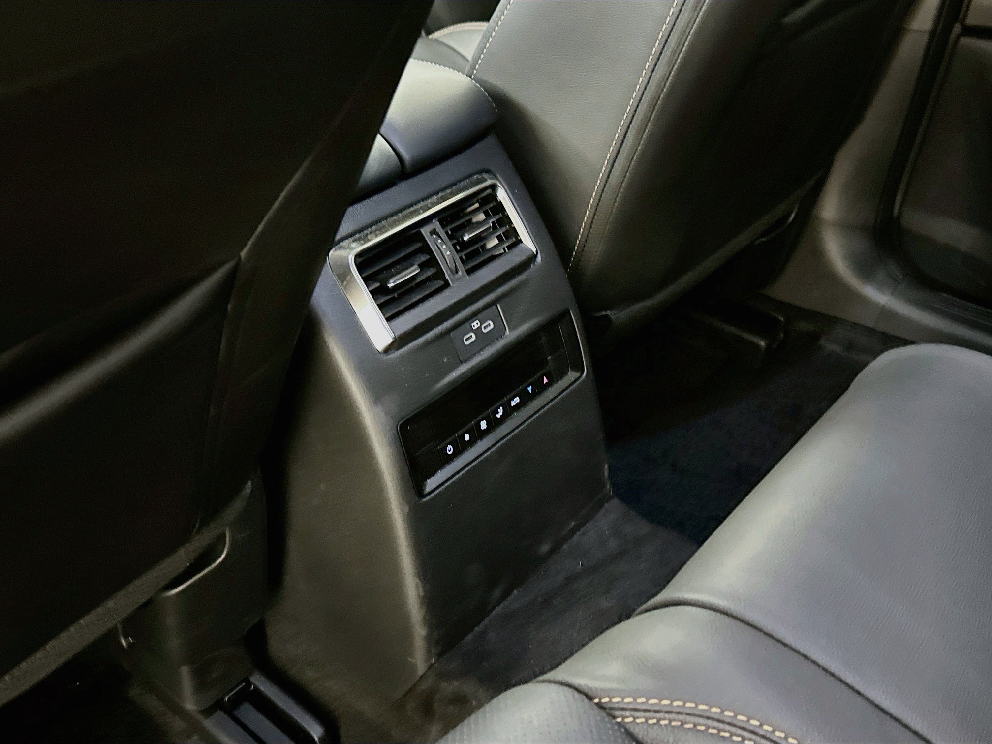 Used 2024 MAZDA CX-90 Plug-In Hybrid w/ Preferred AWD/4WD image 29