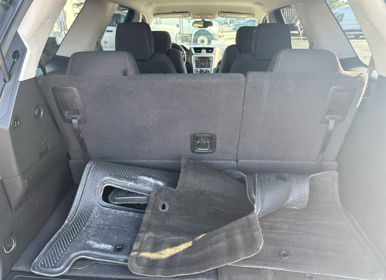 Used 2015 GMC Acadia SLE image 26