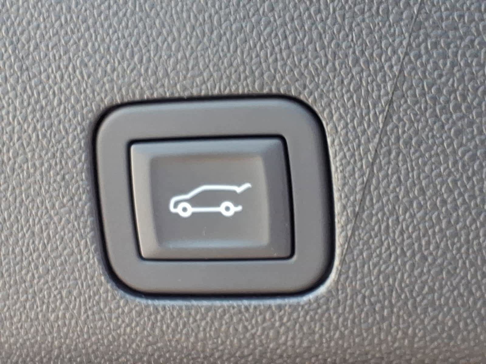 Certified 2025 Chevrolet Tahoe Premier image 33