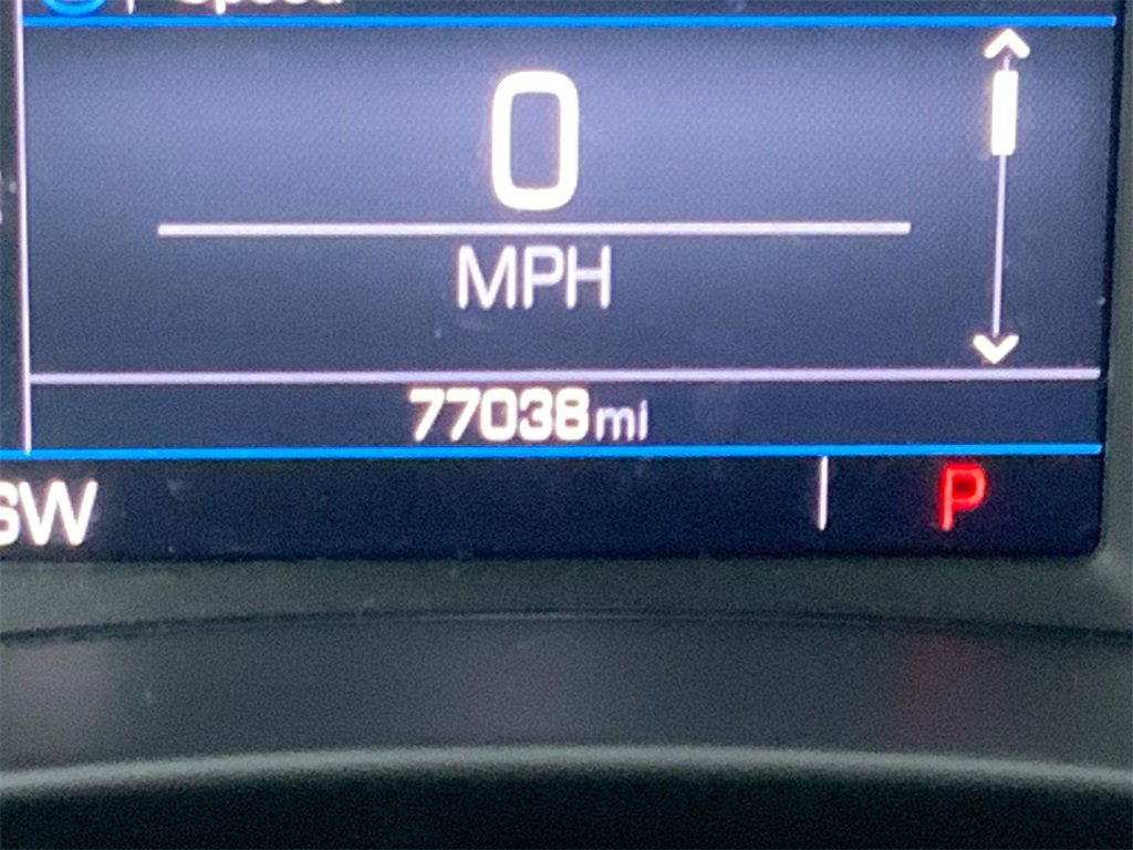 Used 2023 GMC Terrain SLE w/ Driver Convenience Package image 13