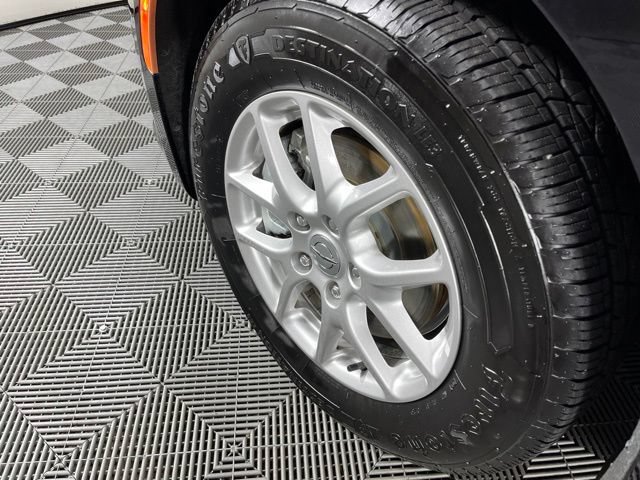 Used 2024 Chrysler Pacifica Touring-L FWD image 12