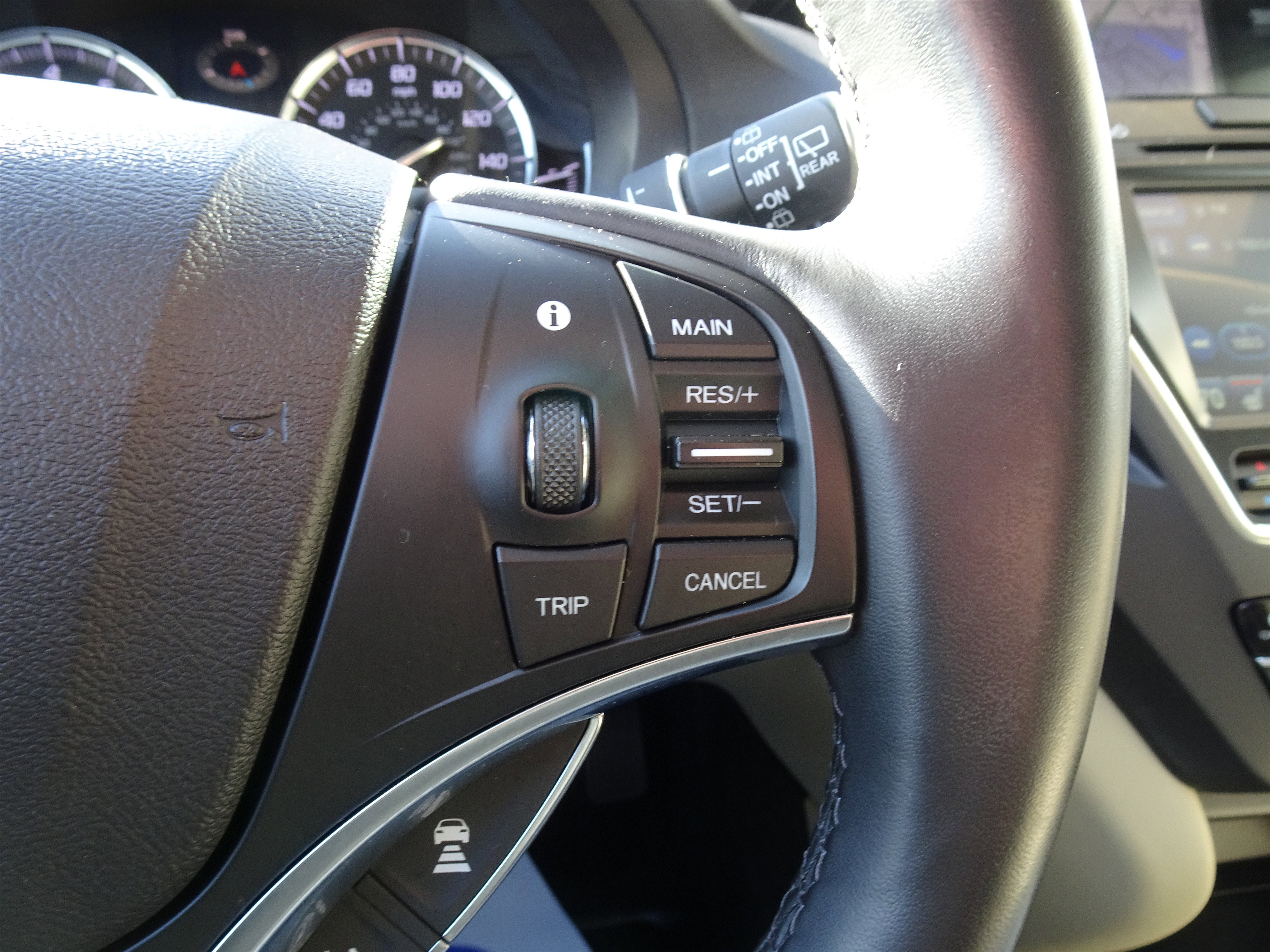 Used 2018 Acura MDX SH-AWD w/ Advance Package image 25