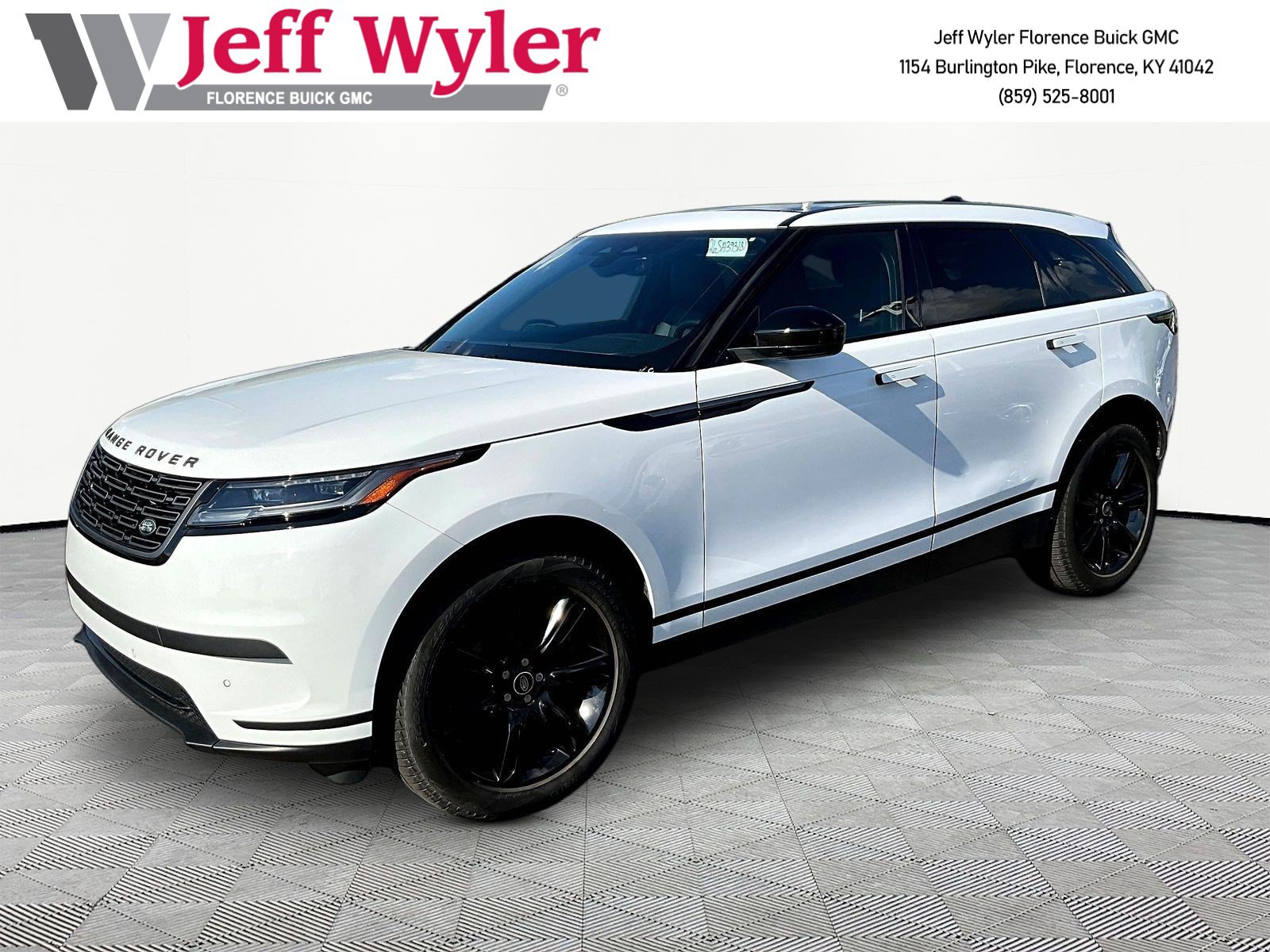 Used 2025 Land Rover Range Rover Velar S AWD/4WD image 1