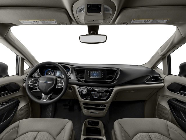 Certified 2018 Chrysler Pacifica L FWD image 8