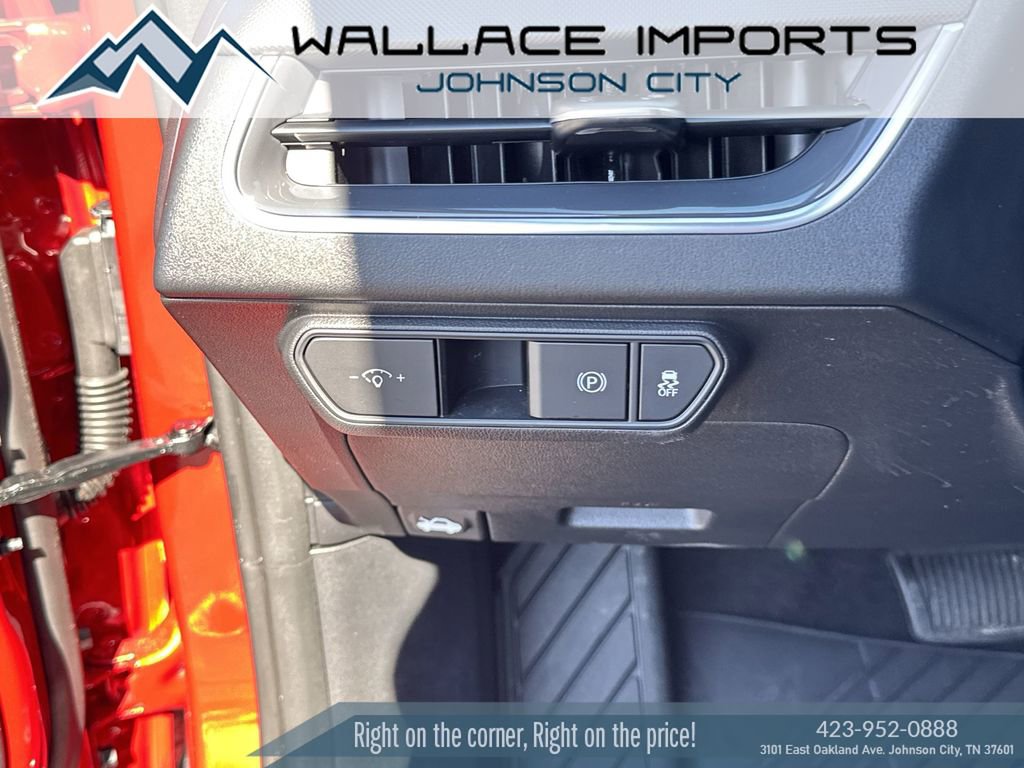 Used 2025 Kia K4 EX image 30