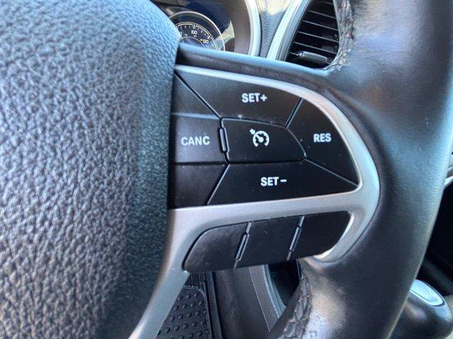 Used 2018 Jeep Cherokee Limited FWD image 23
