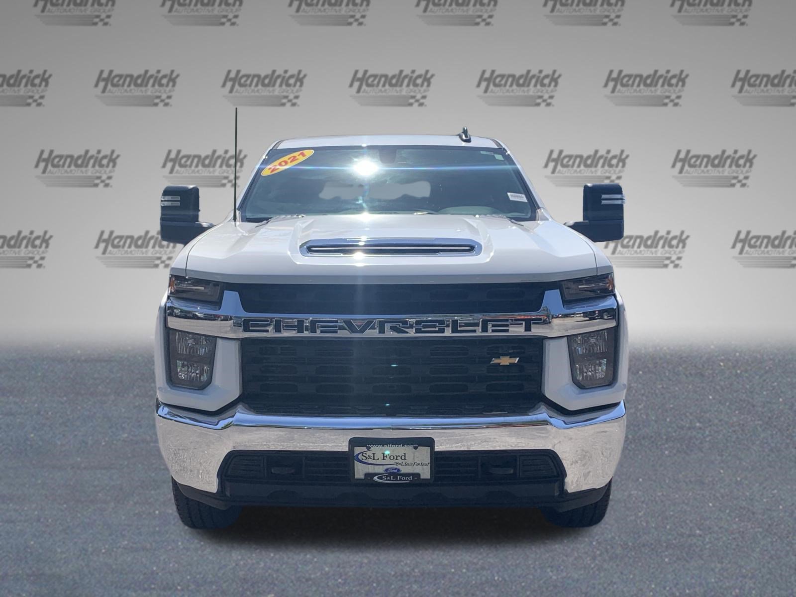 Used 2021 Chevrolet Silverado 2500 LT image 3
