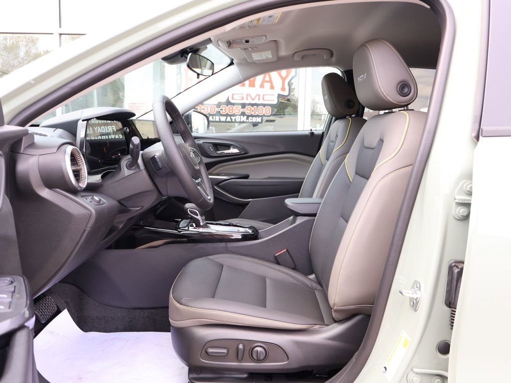 New 2026 Chevrolet Trax ACTIV w/ Driver Confidence Package FWD image 12