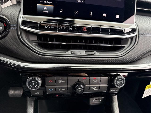 New 2026 Jeep Compass Latitude image 24