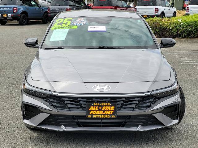 Used 2025 Hyundai Elantra Sport FWD image 2