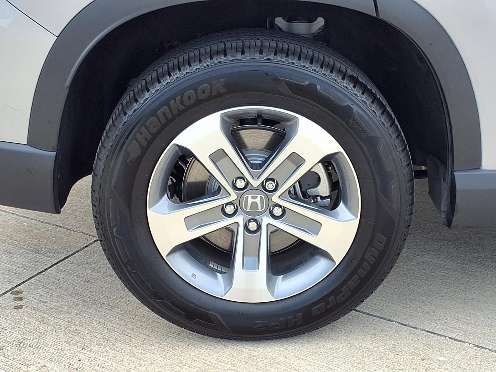 Used 2025 Honda Pilot EX-L image 26