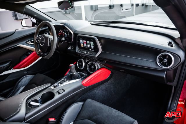 Used 2017 Chevrolet Camaro SS RWD image 25