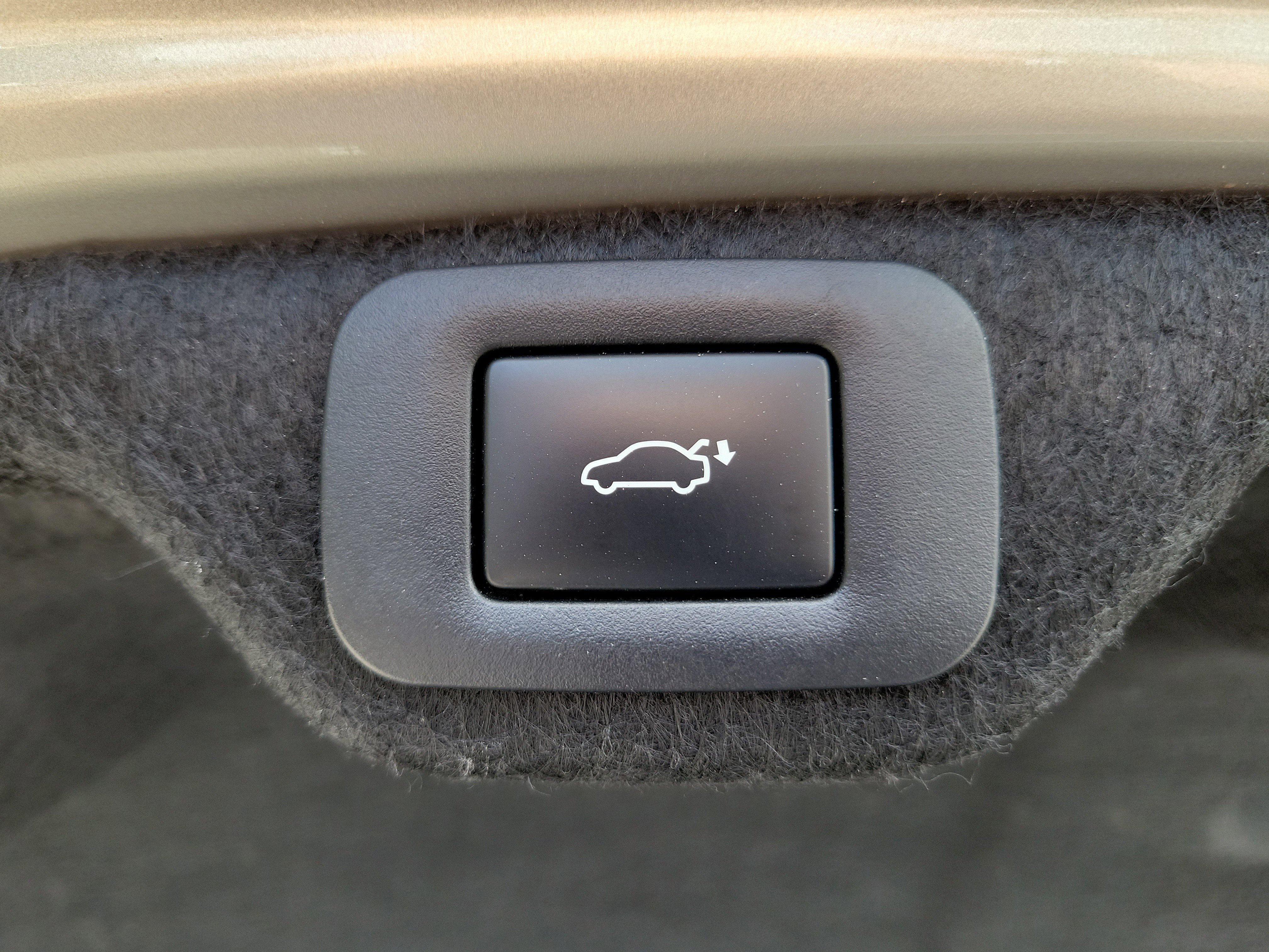 Certified 2023 Lexus ES 350 w/ Premium Package image 9