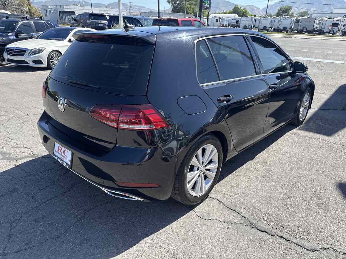 Used 2020 Volkswagen Golf 4-Door FWD image 6