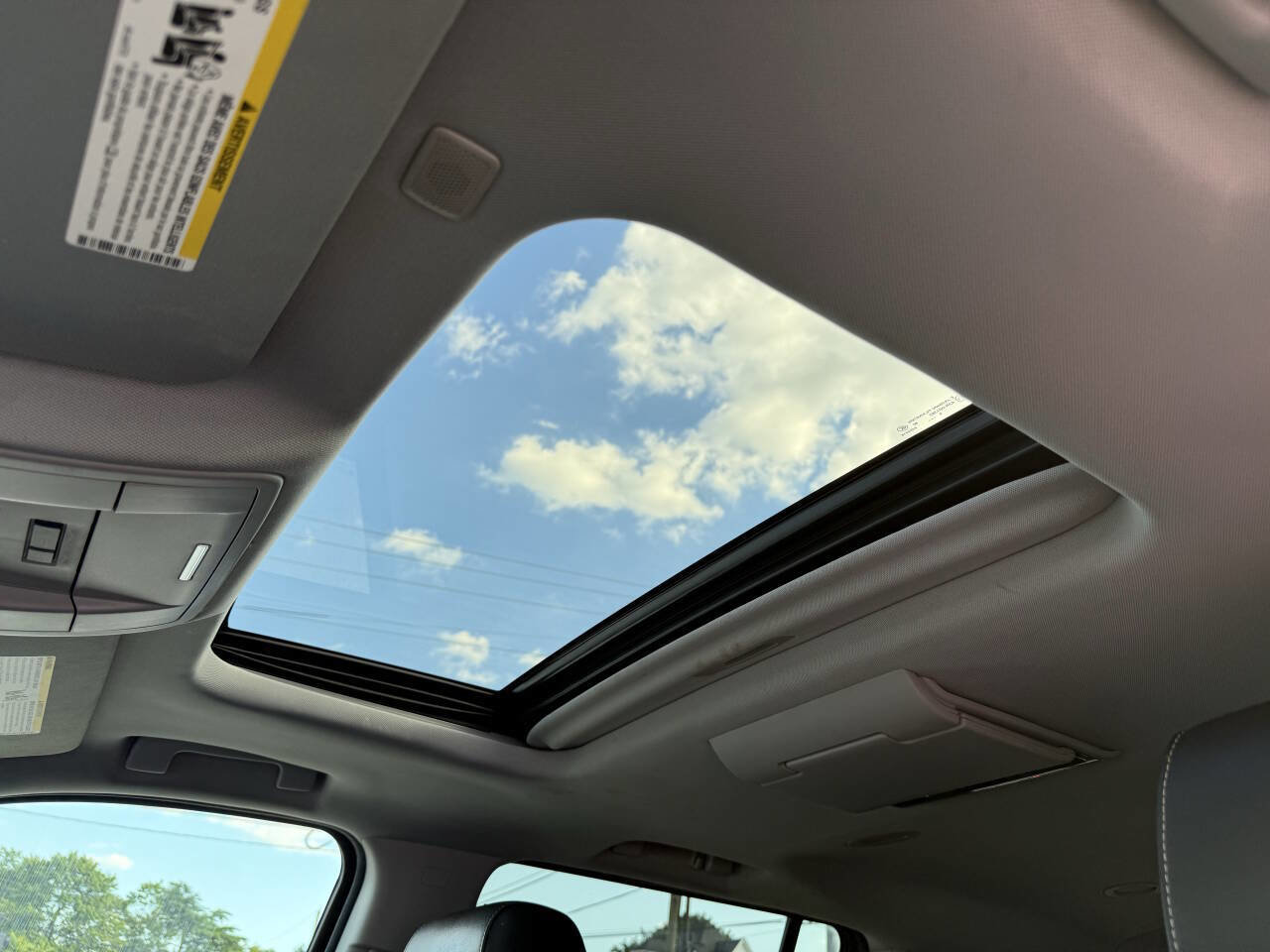 Used 2017 Chevrolet Suburban Premier image 25