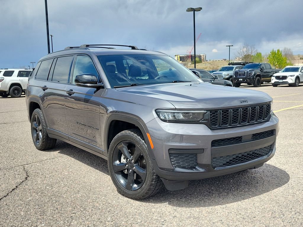 Used 2023 Jeep Grand Cherokee L Laredo AWD/4WD image 2