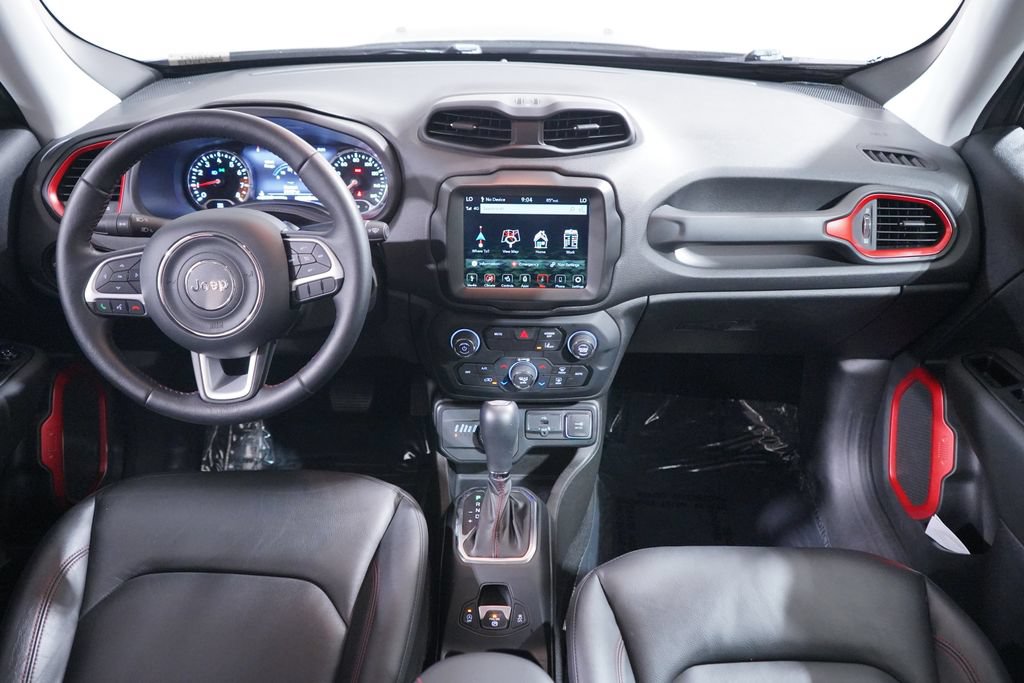 Used 2023 Jeep Renegade Trailhawk w/ Trailhawk Elite Group AWD/4WD image 11