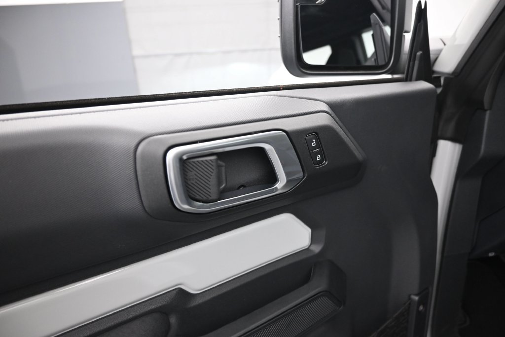 New 2026 Ford Bronco 2-Door AWD/4WD image 9