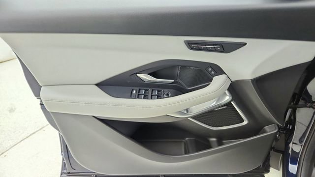 Used 2024 Jaguar E-PACE R-Dynamic SE image 33